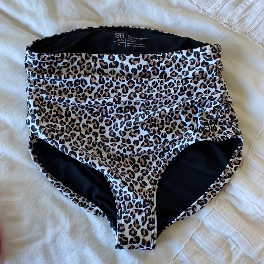 Albion Fit High Waisted Bottoms